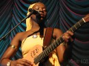 India Arie * India Arie at Kiss Concert 2002 - Photo by Kiss 108 * 533 x 400 * (52KB)