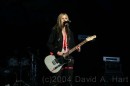 Avril Lavigne * Avril Lavigne at Kiss Concert 2004 - Photos by Kiss 108 * 640 x 427 * (21KB)