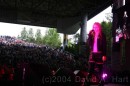 Avril Lavigne * Avril Lavigne at Kiss Concert 2004 - Photos by Kiss 108 * 640 x 427 * (47KB)