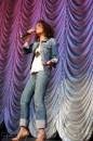 Cherie at Kiss Concert 2004 * Cherie at Kiss Concert 2004 - Photos by Kiss 108 * 427 x 640 * (74KB)