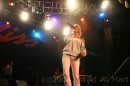 Jessica Simpson * Jessica Simpson at Kiss Concert 2004 - Photos by Kiss 108 * 640 x 427 * (36KB)